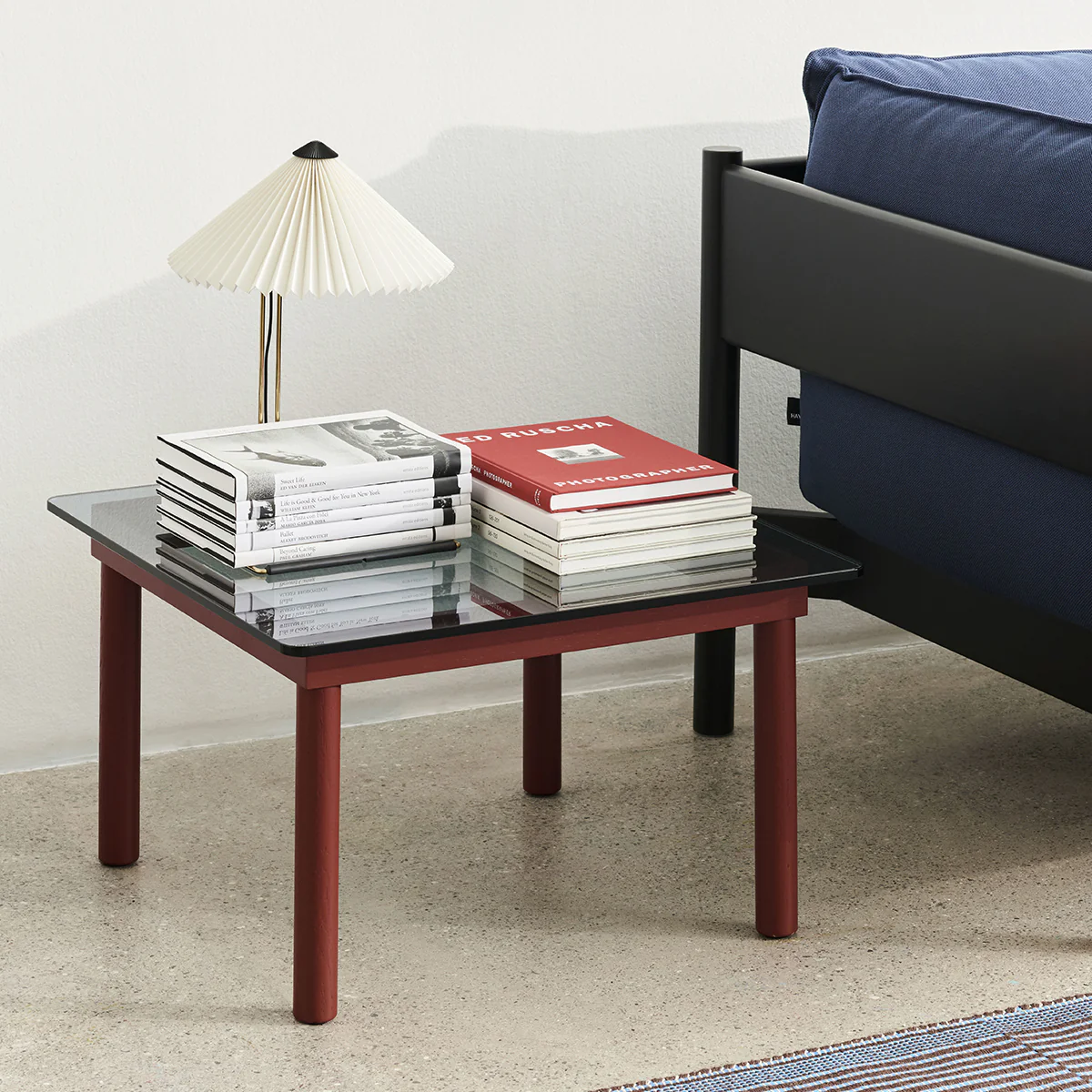 Table basse Kofi Chêne Massif Rouge Grange & Verre Roseau Transparent - l 80 x L 80 x h 36 cm - Image 3